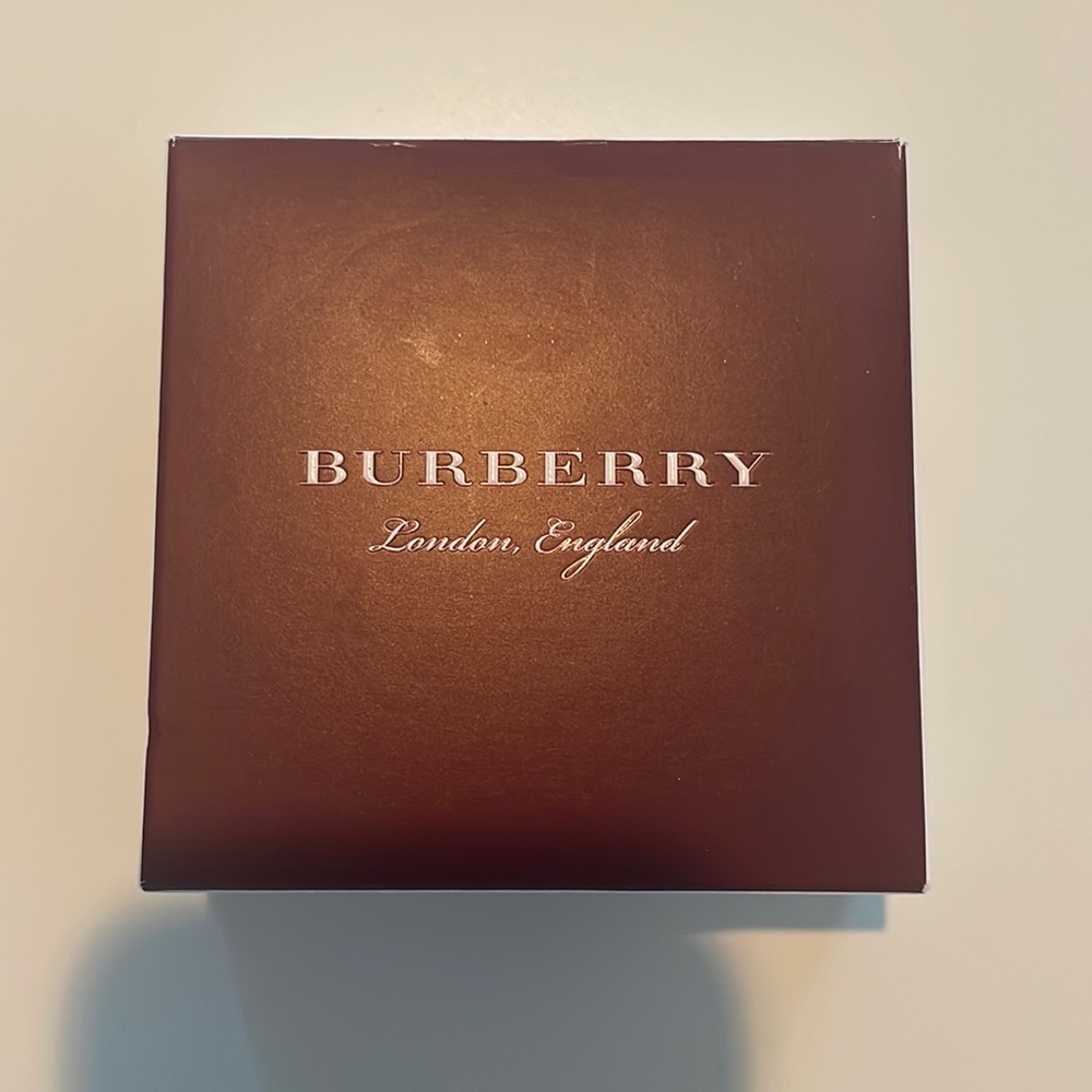 Burberry kisses lipstick trio